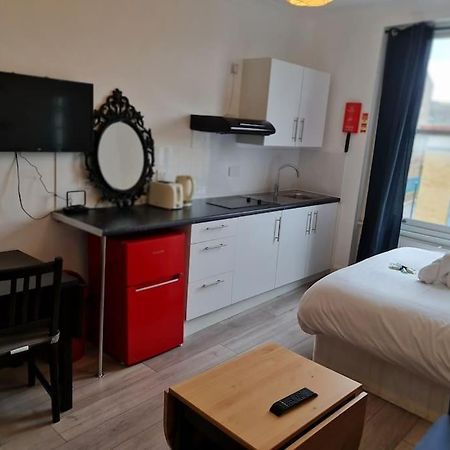 Chic & Modern Studio In Caledonian Rd Лондон Экстерьер фото