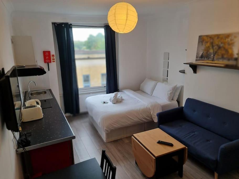 Chic & Modern Studio In Caledonian Rd Лондон Экстерьер фото